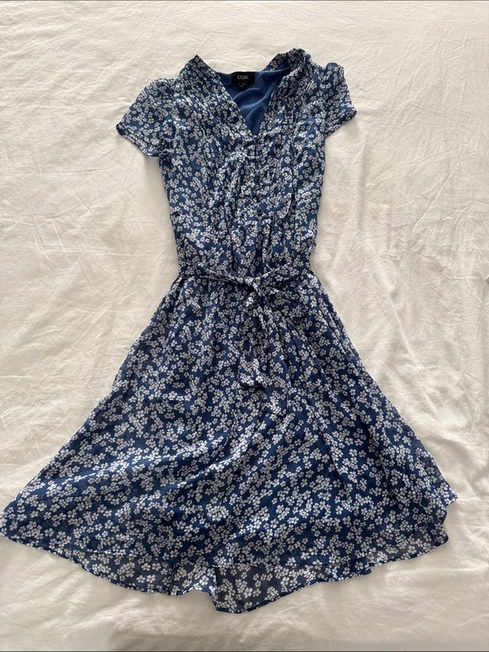 MSK Dresses & Skirts - MSK Navy Blue Floral Midi Wrap Dress